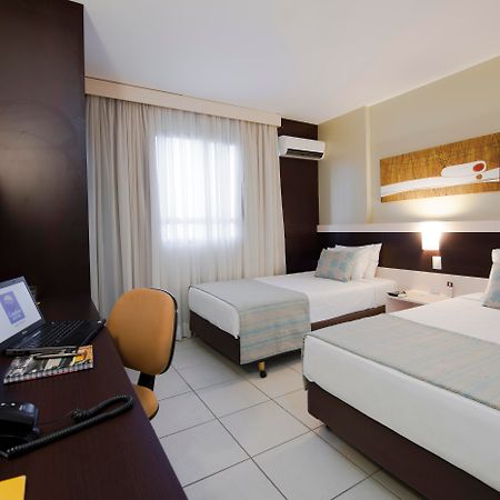 Comfort Hotel גויאניה מראה חיצוני תמונה